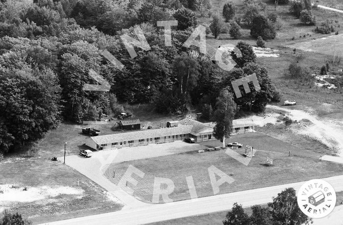 Wonderland Motel - 1992 Aerial